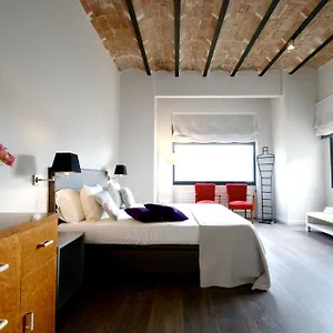 deco-diagonal-apartments.topbarcelonahotels.com/